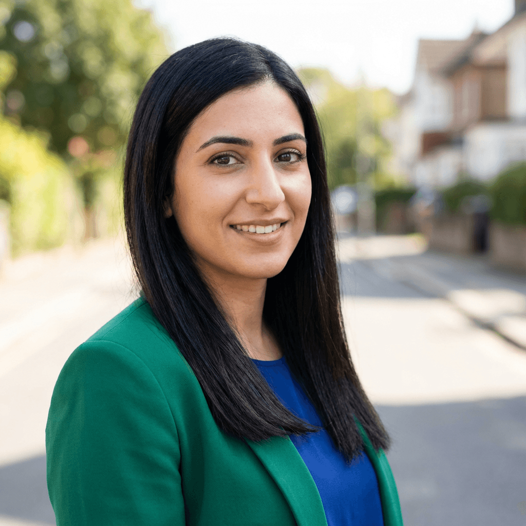 Layla Mansour, parent